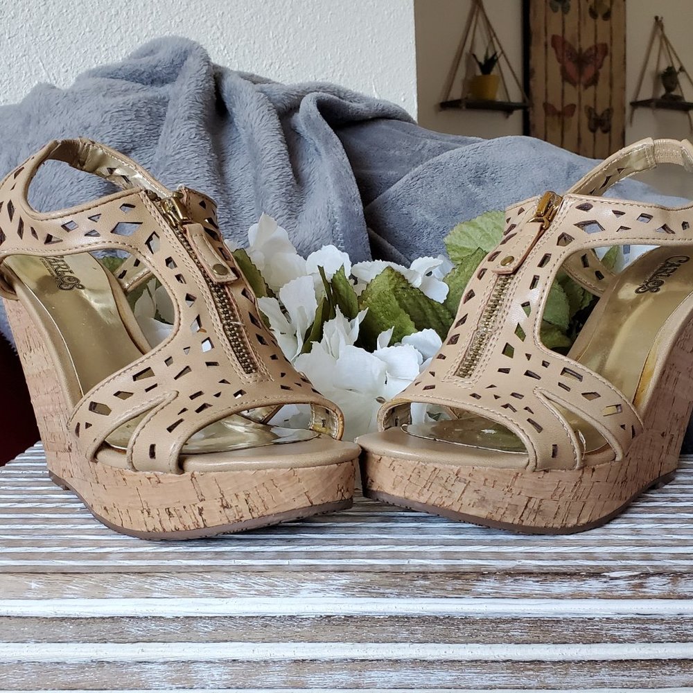 Carlos Santana Wedge Shoes